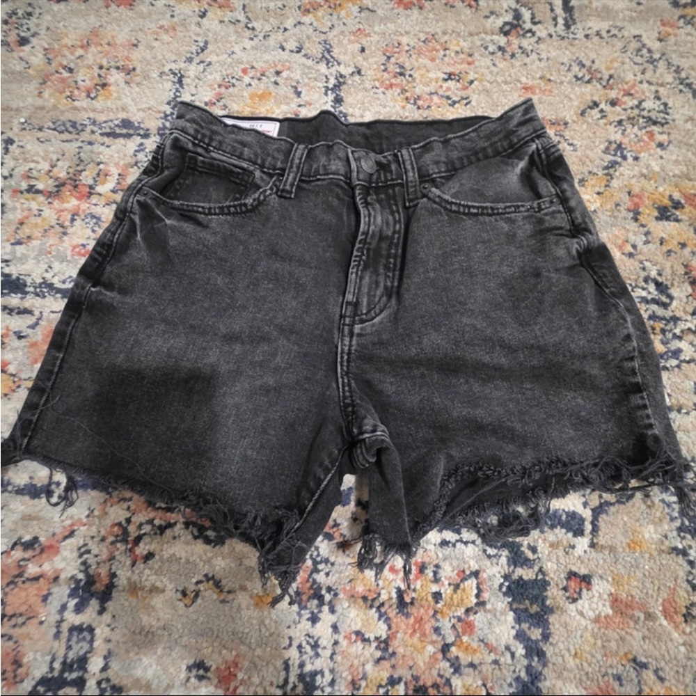 Gap 90’s loose Women’s High-Waist Washed Black Denim Shorts